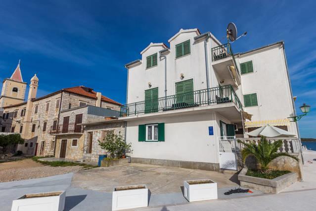 Apartment Sara Pirovac Dış mekan fotoğraf