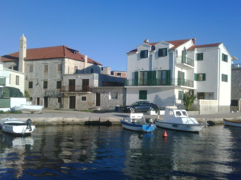 Apartment Sara Pirovac Oda fotoğraf