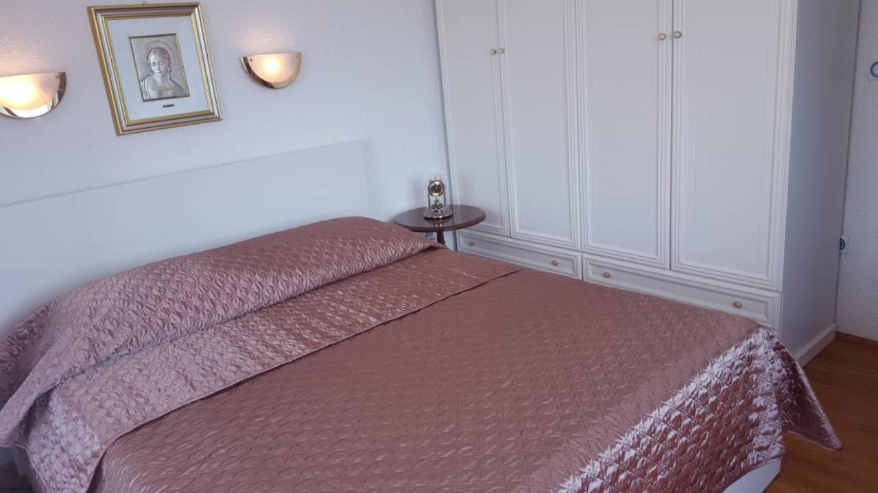 Apartment Sara Pirovac Dış mekan fotoğraf